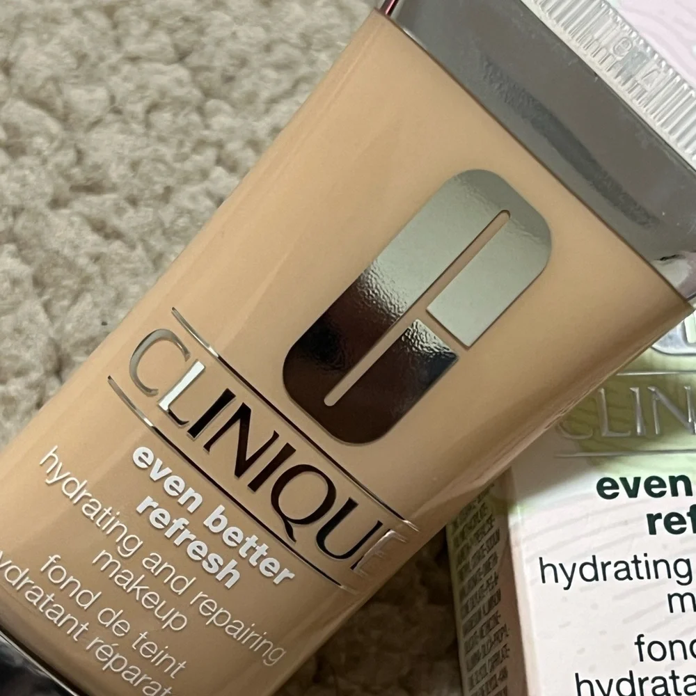 🤍Clinique Even Better Refresh Foundation🤍